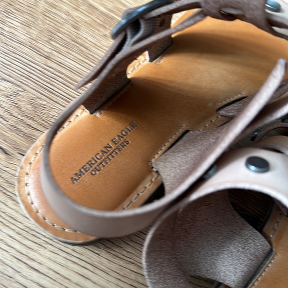 American Eagle 🦅 natural studded leather sandal - Picture 3 of 5